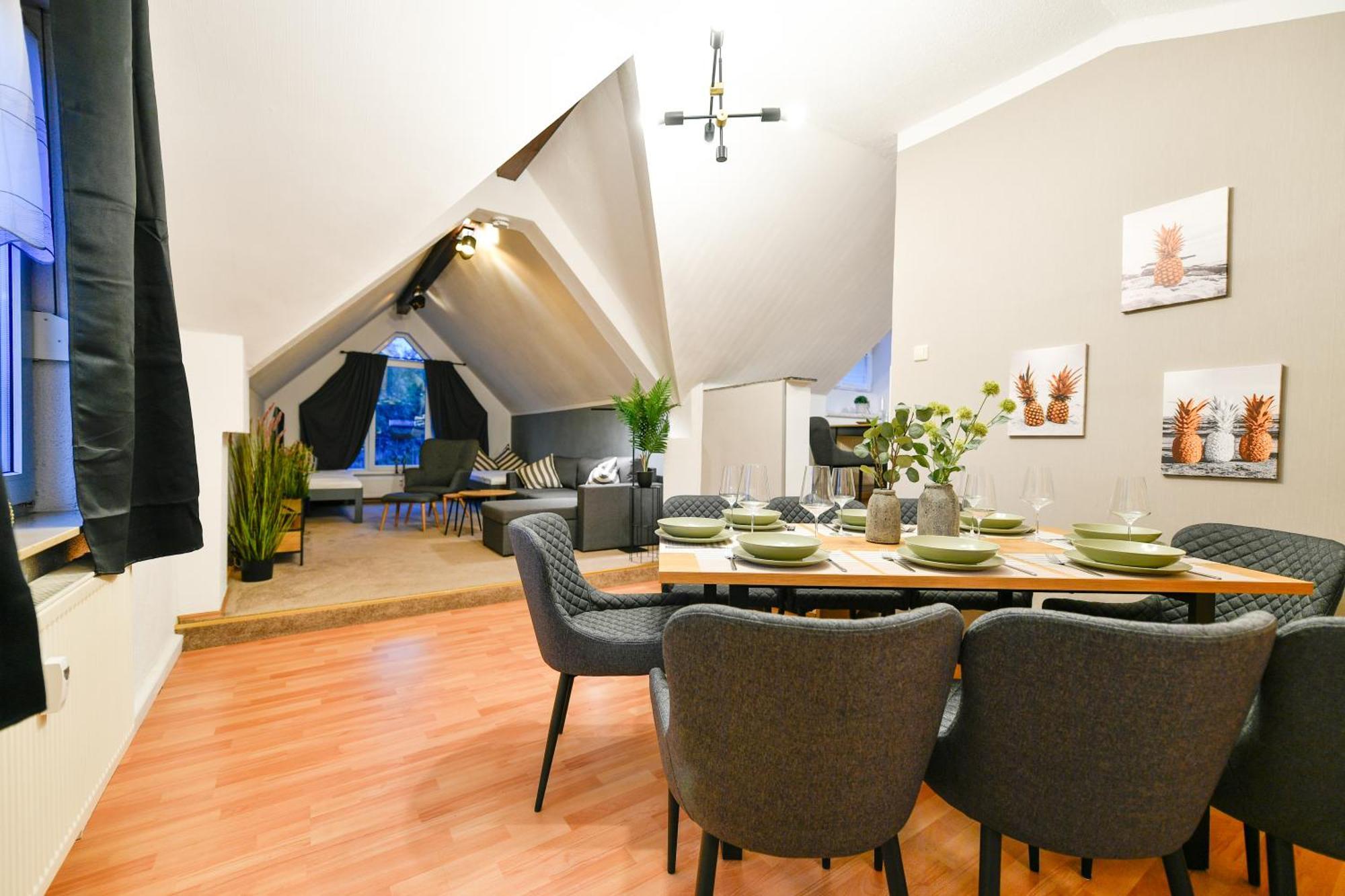 Grosses Spree Apartment, 3 Schlafzimmer Bis 10 Personen, 4X Kfz Parkplatz, Terrasse, Waschtrockner, Wlan, Netflix Котбус Экстерьер фото